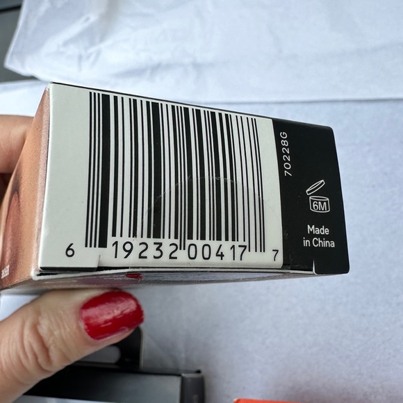 Eylure BUNDLE 2 eyelashes + glue / eyeliner - Picture 6 of 11